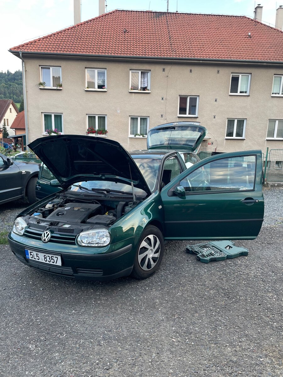 Volkswagen Golf IV - 7