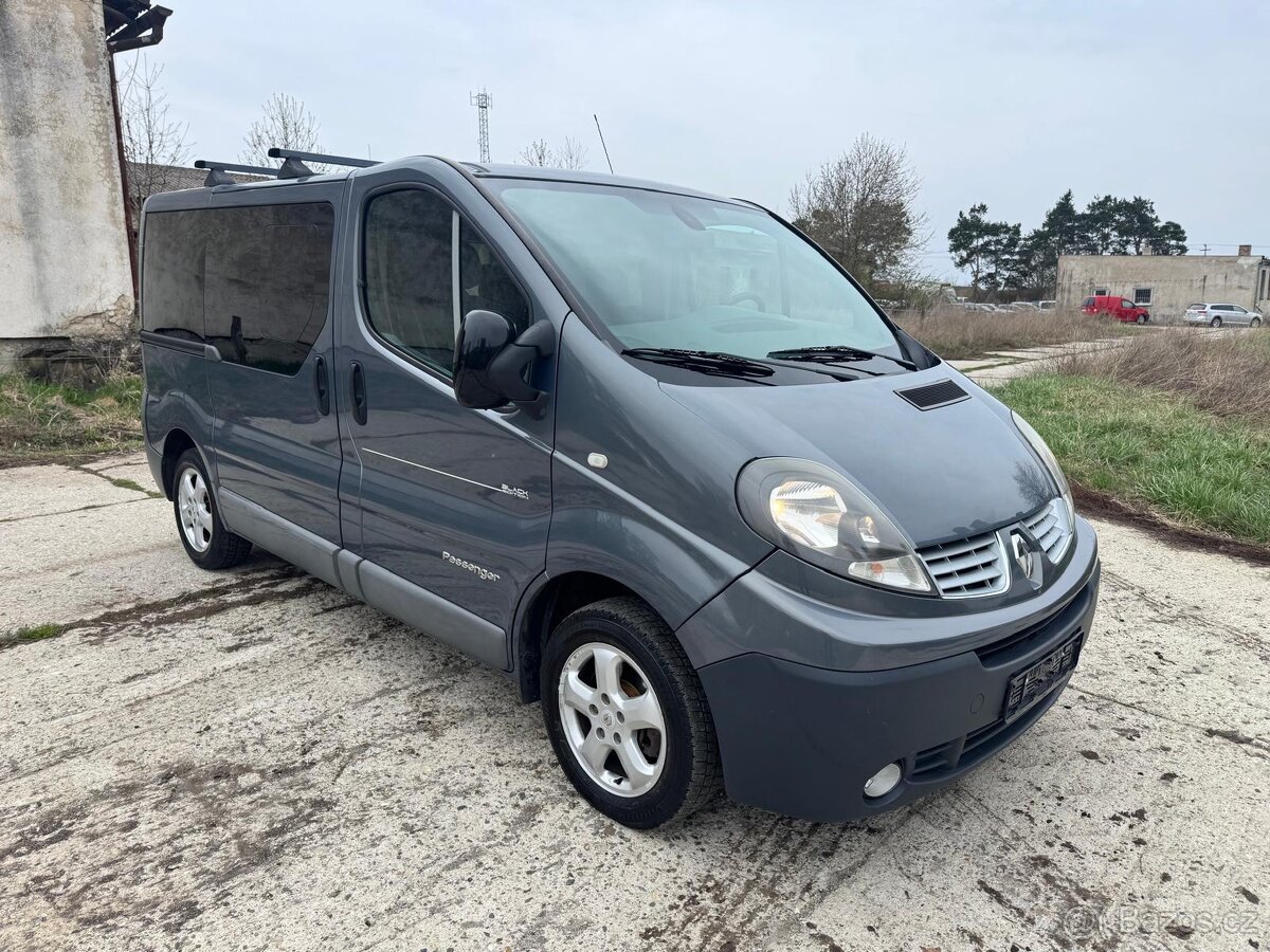 Renault Trafic Passenger 2.0dci, 8 míst - 7