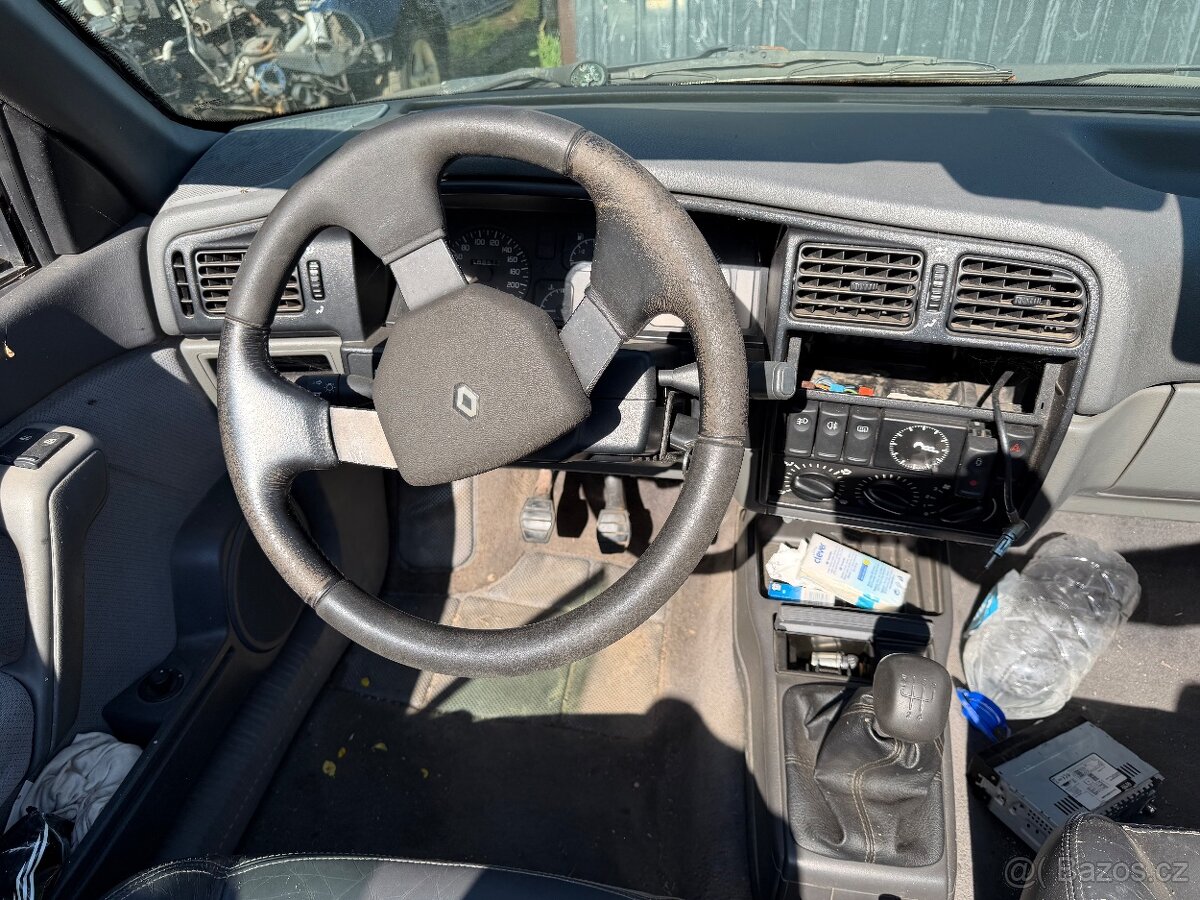 Renault R19 cabrio 1.8i 65 kW 1991 - 7