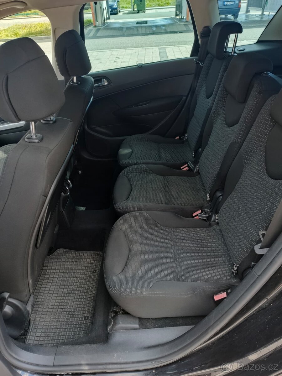 Peugeot 308 SW - 7