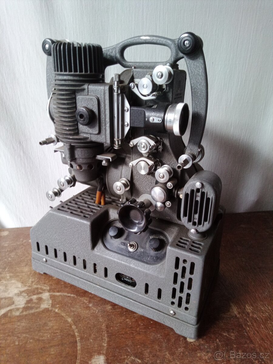 Promítačky - 7