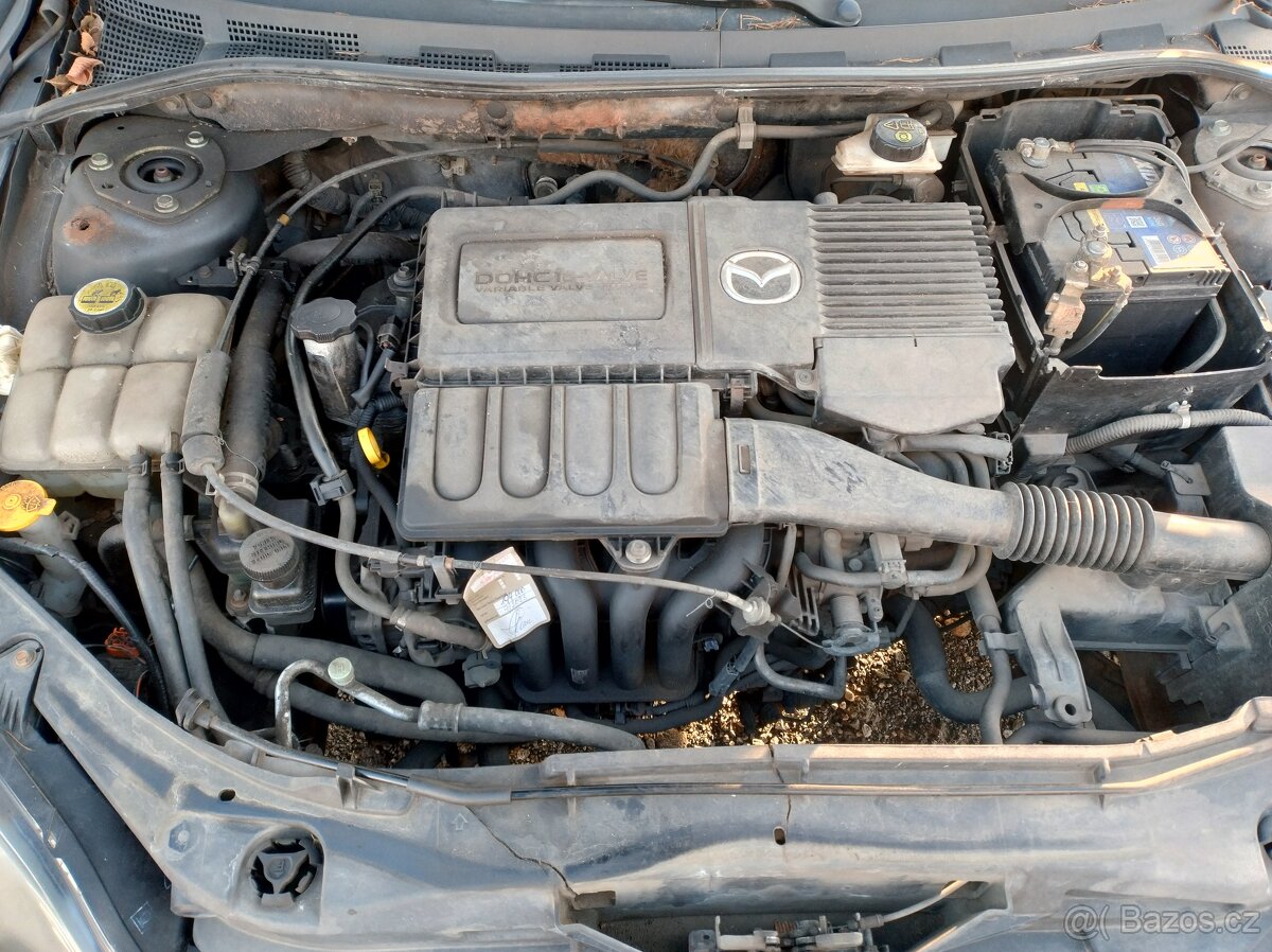 Mazda 3 2004 1,4i 62kW JEZDI, DILY z VOZU - 7