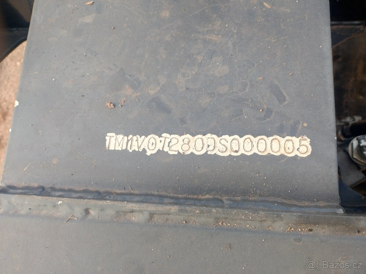 Traktorový nosič kontejnerů - 7