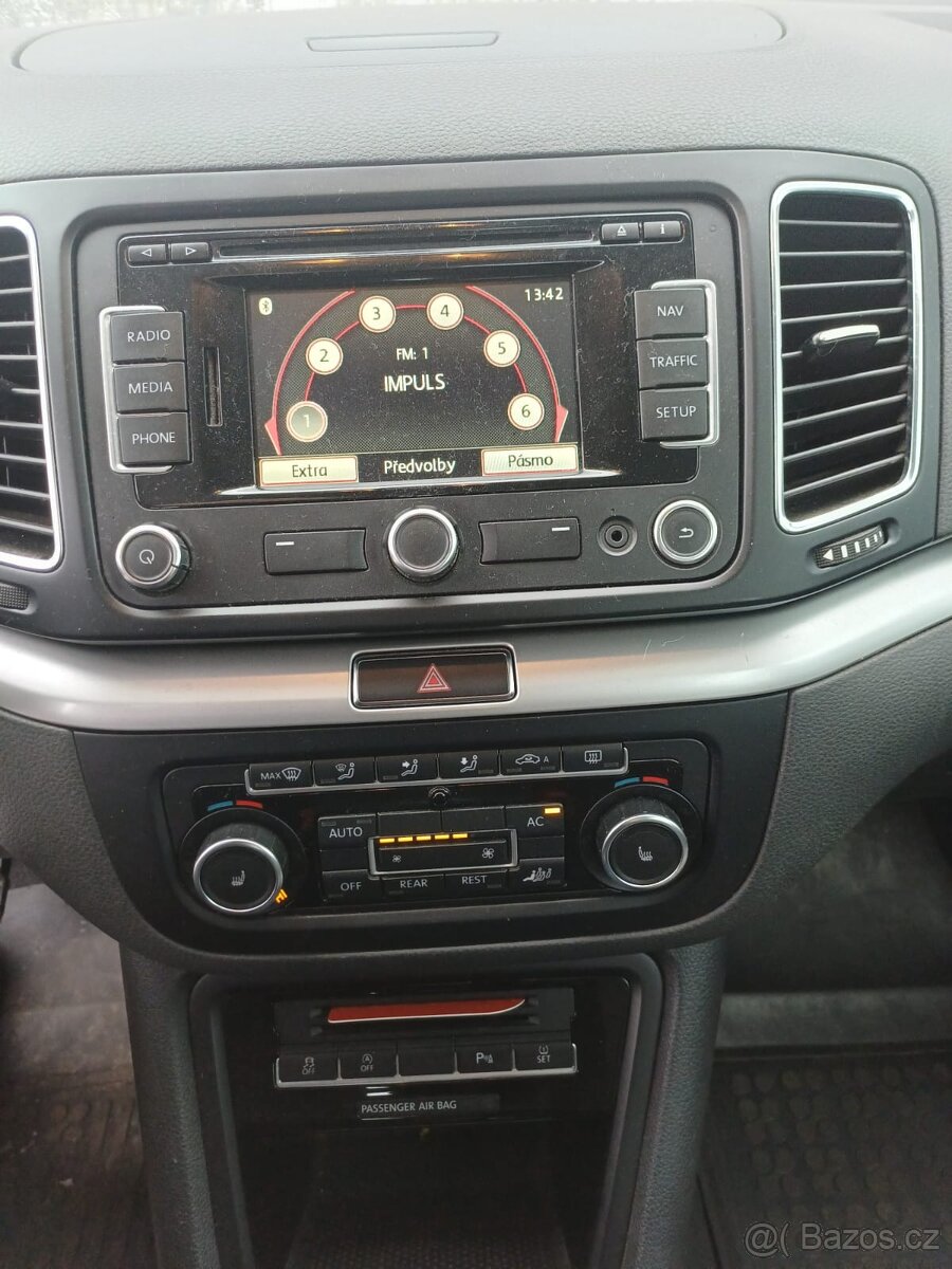 Volkswagen Sharan 7N - 7