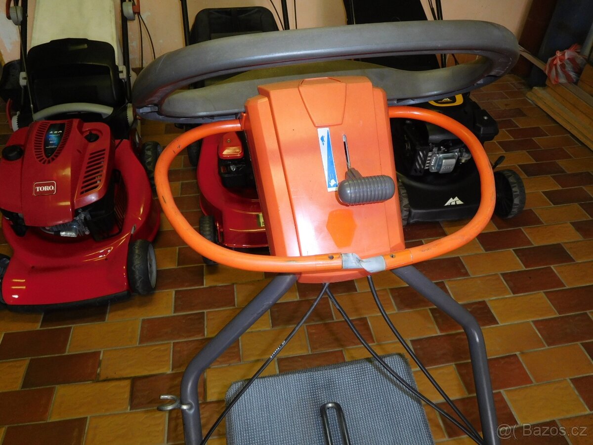 Sekačka s pojezdem - 7