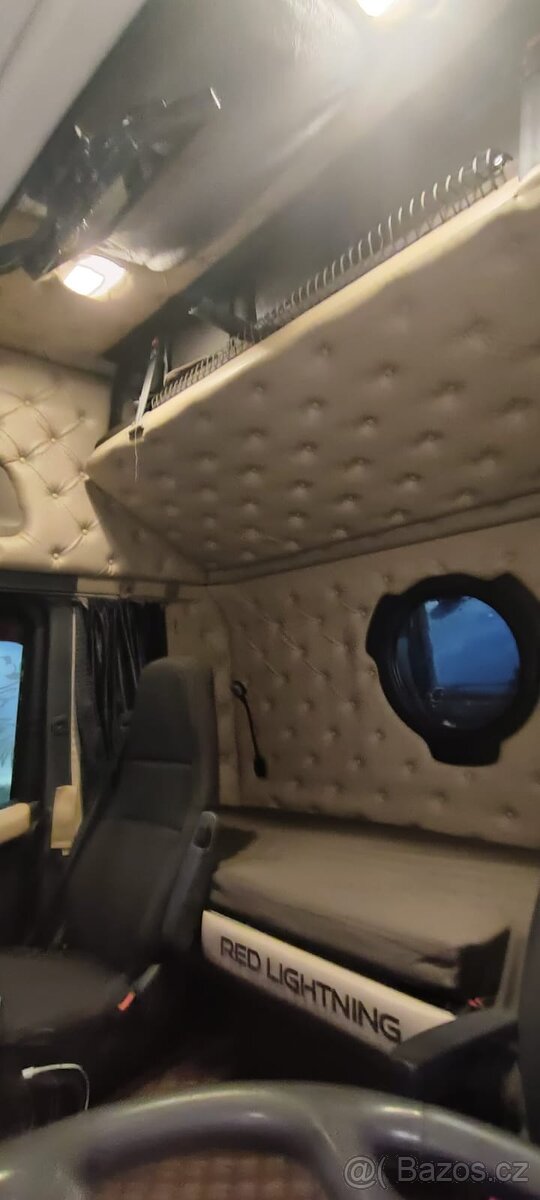 Scania R560 + sklapeci naves Schmitz - 7