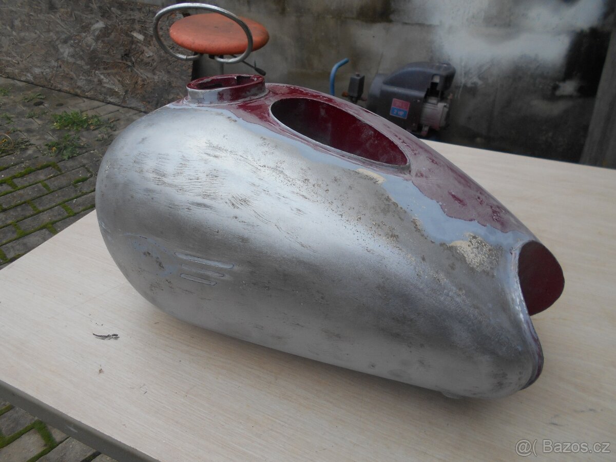 Jawa 250 pérák FJ nádrž - 7