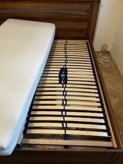 ZDARMA nábytek skřín, manž.postel a další - 7