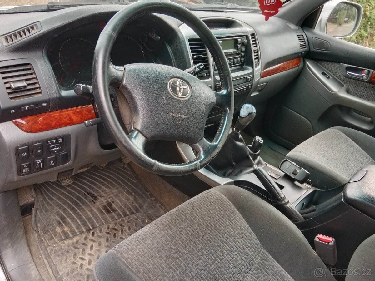 Toyota Land Cruiser - 7