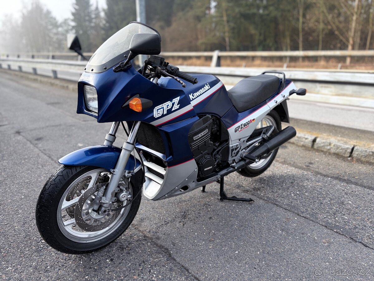 Kawasaki Gpz 900 - 7