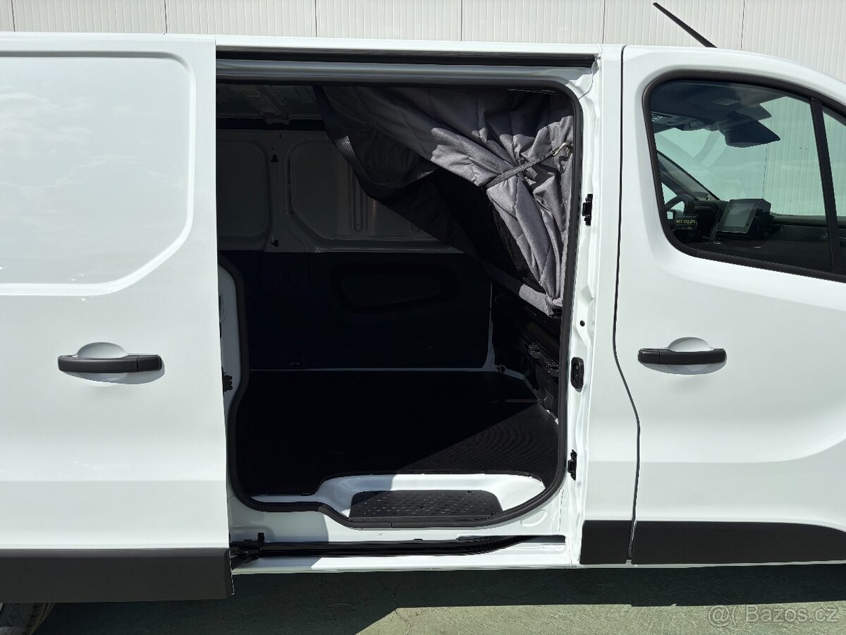 Renault Trafic 2.0dCi do 2,49t, Spaní, Topení - 7