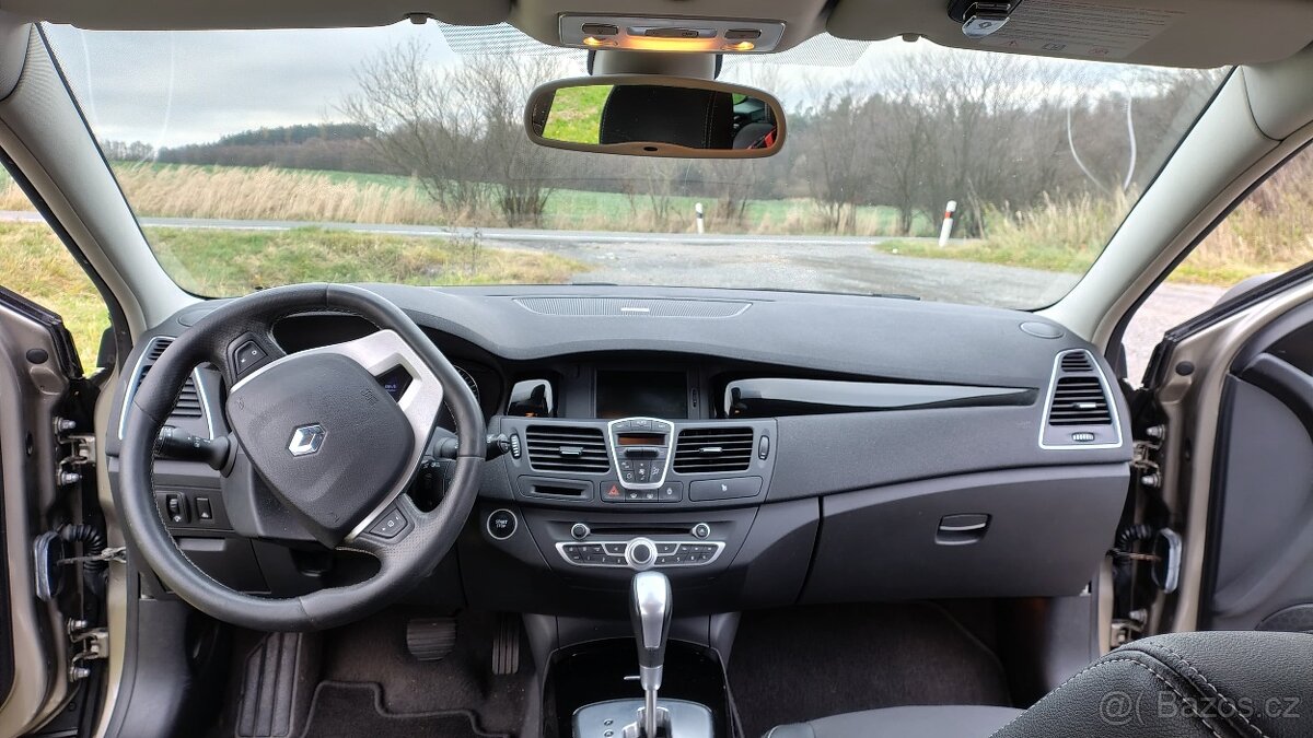 Renault Laguna 3 III 2.0 dci ČR automat 2012 - 7