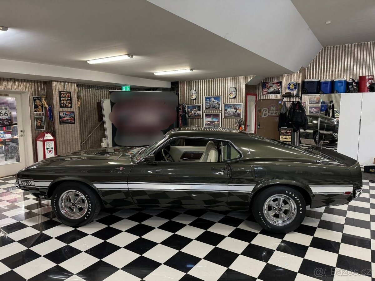 Ford Mustang Shelby GT500 z roku 1969 - 7