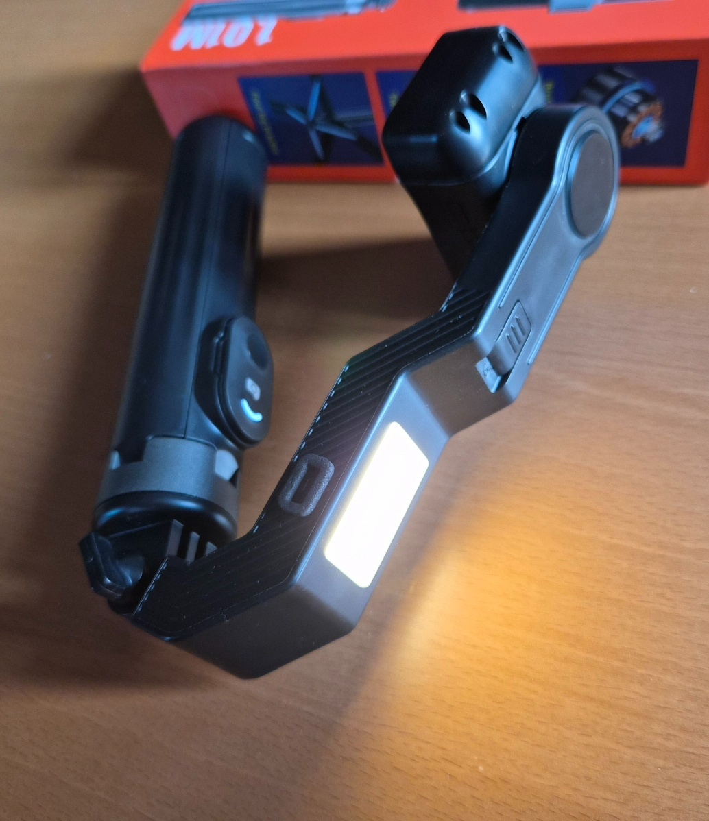 Selfie tyč s bluetooth ovl.,gyroskopem a osvětlením - 7