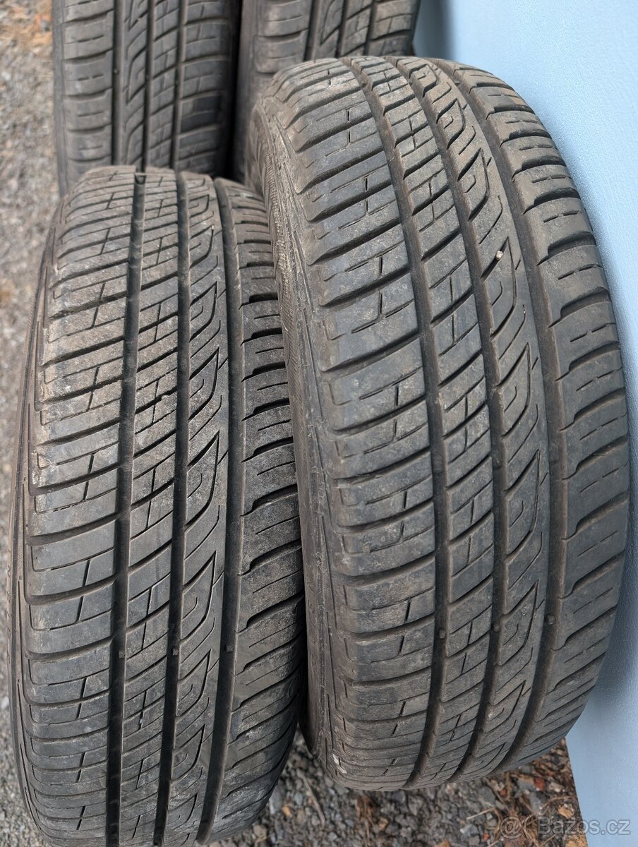 Prodam disky a 2 sady pneu Skoda Octavia 2 - 7