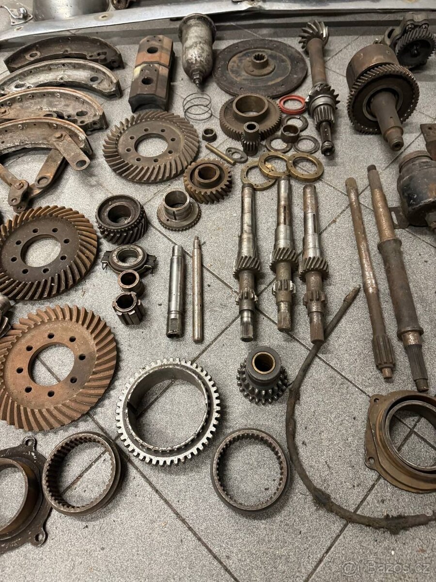 TATRA 87 náhradní díly - 7