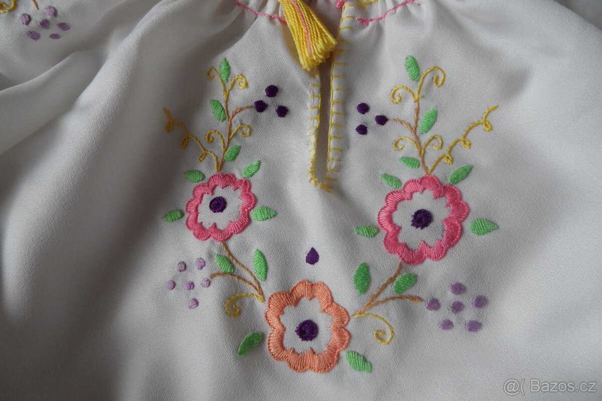 Dětská ručně vyšívaná halenka - 7