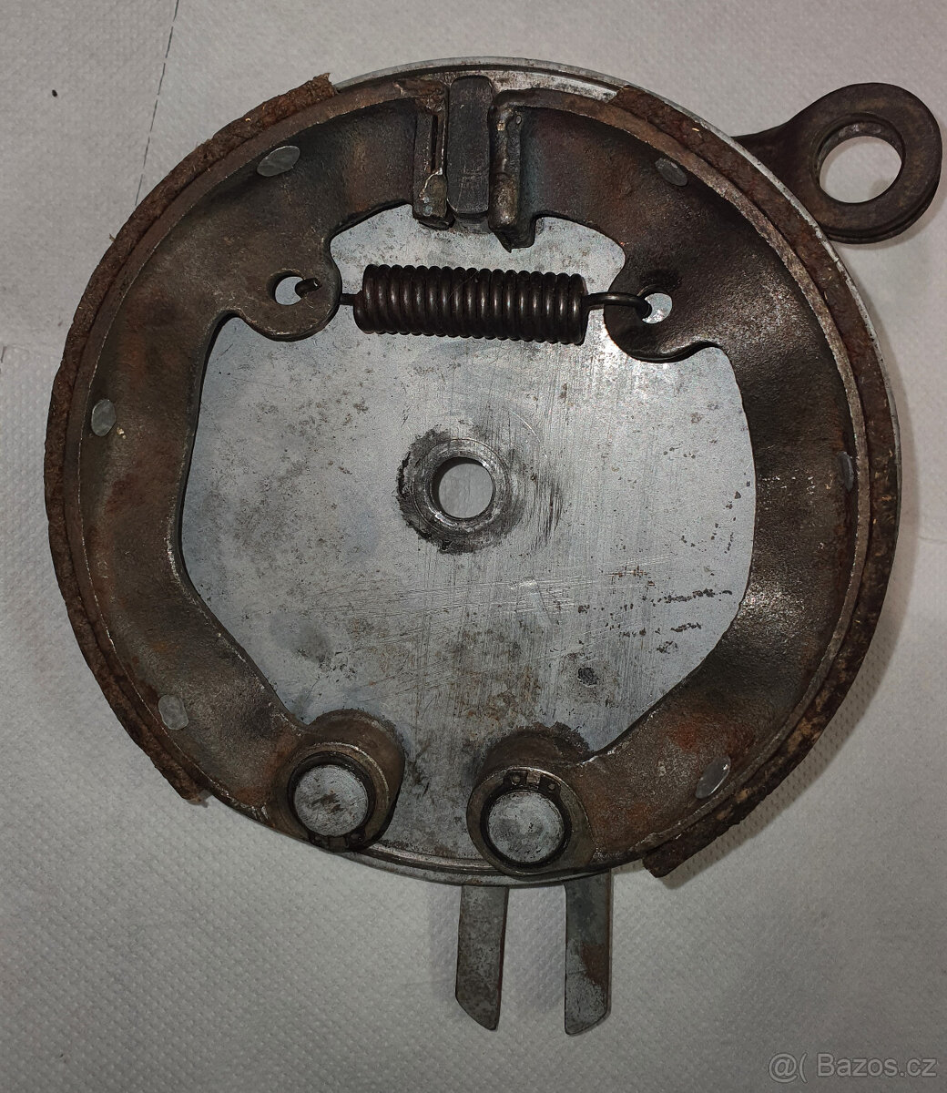 Brzdové štíty ČZ 175, 250 - 7