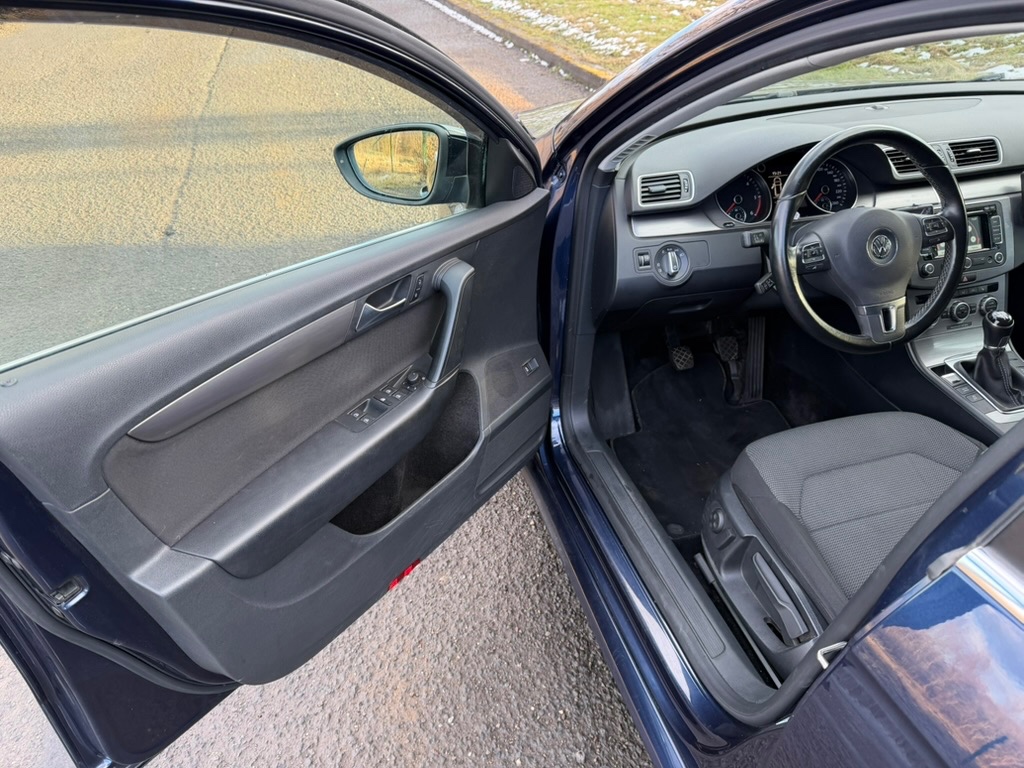 VW Passat B7 Highline 2.0TDi 103kw r.v. 2014 manuál tažné - 7