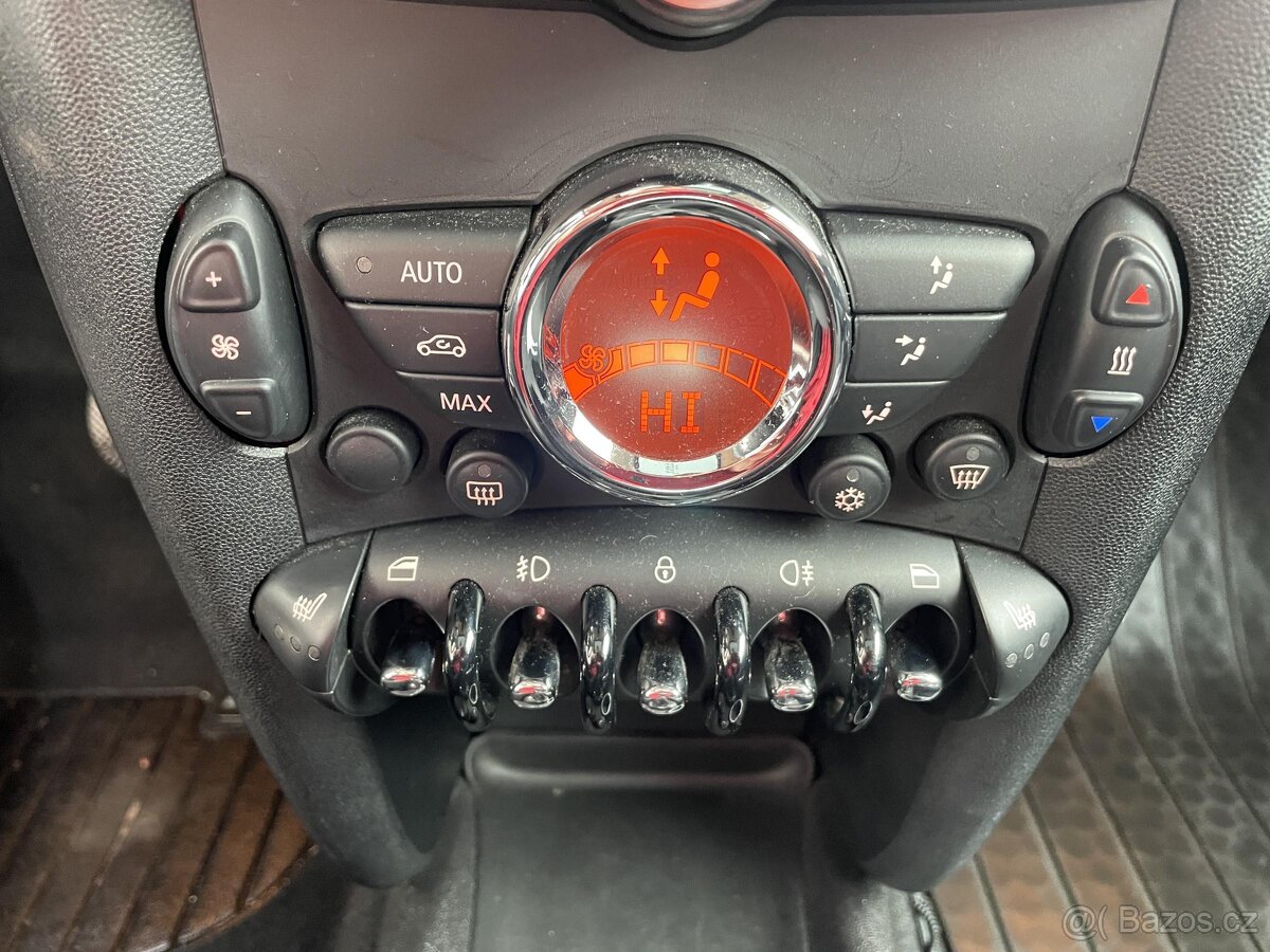 Mini Cooper 1.6i , 90 kW benzín, 2011 - 7