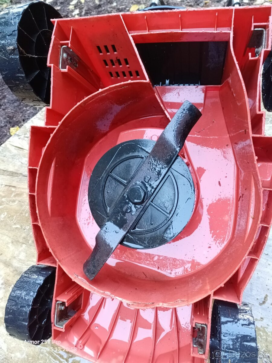 Zahradní elektrická sekačka DOLMAR EM-33 - 7