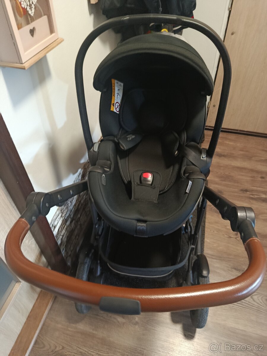 Prodám kočárek zn Britax s vajíčkem - 7