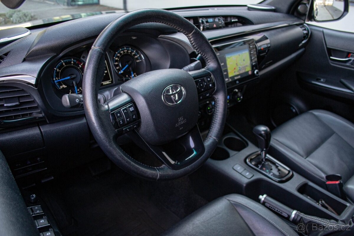 Toyota Hilux DC 2.8 I D-4D Invincible 4x4 A/T - 7