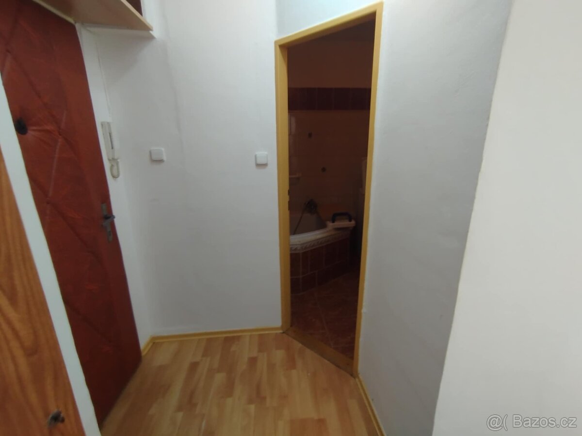 Pronájem bytu 1+1, 36,00 m², ul. U Kasáren, Jeseník. - More