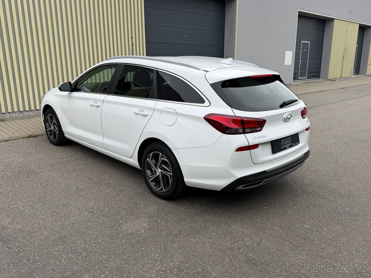Hyundai i30 com. 1.6CRDi 85kW STYLE ZÁRUKA - 7