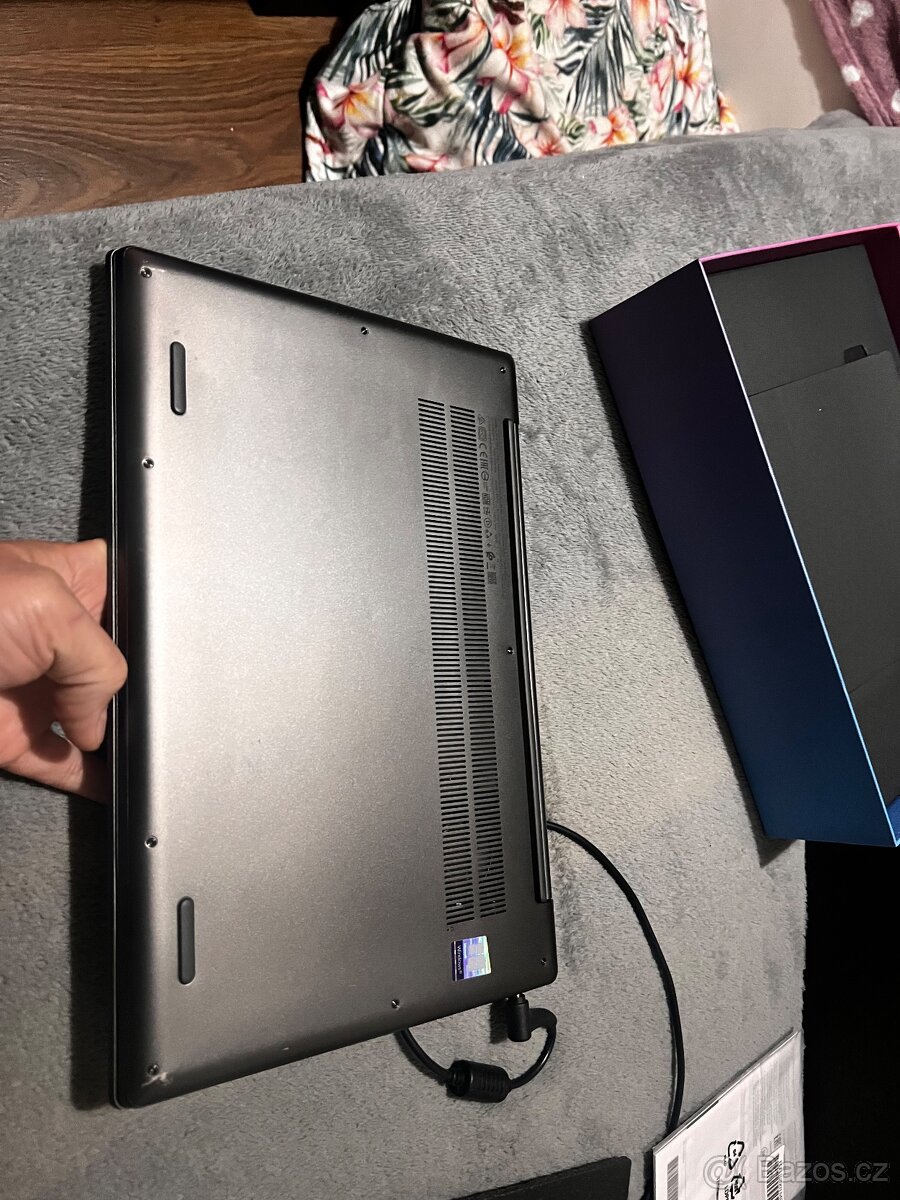 lenovo yoga s740-14IIL - 7