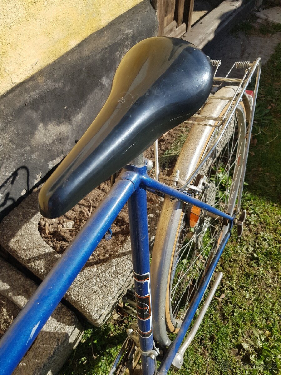 Silniční kolo Favorit - 7