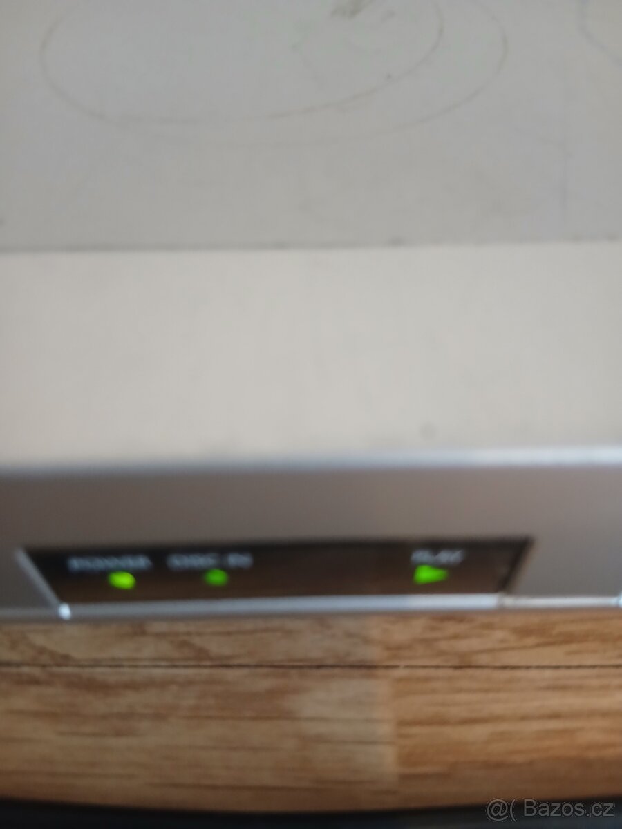 DVD PŘEHRAVAČ ZN. THOMSON 220 V. - 7