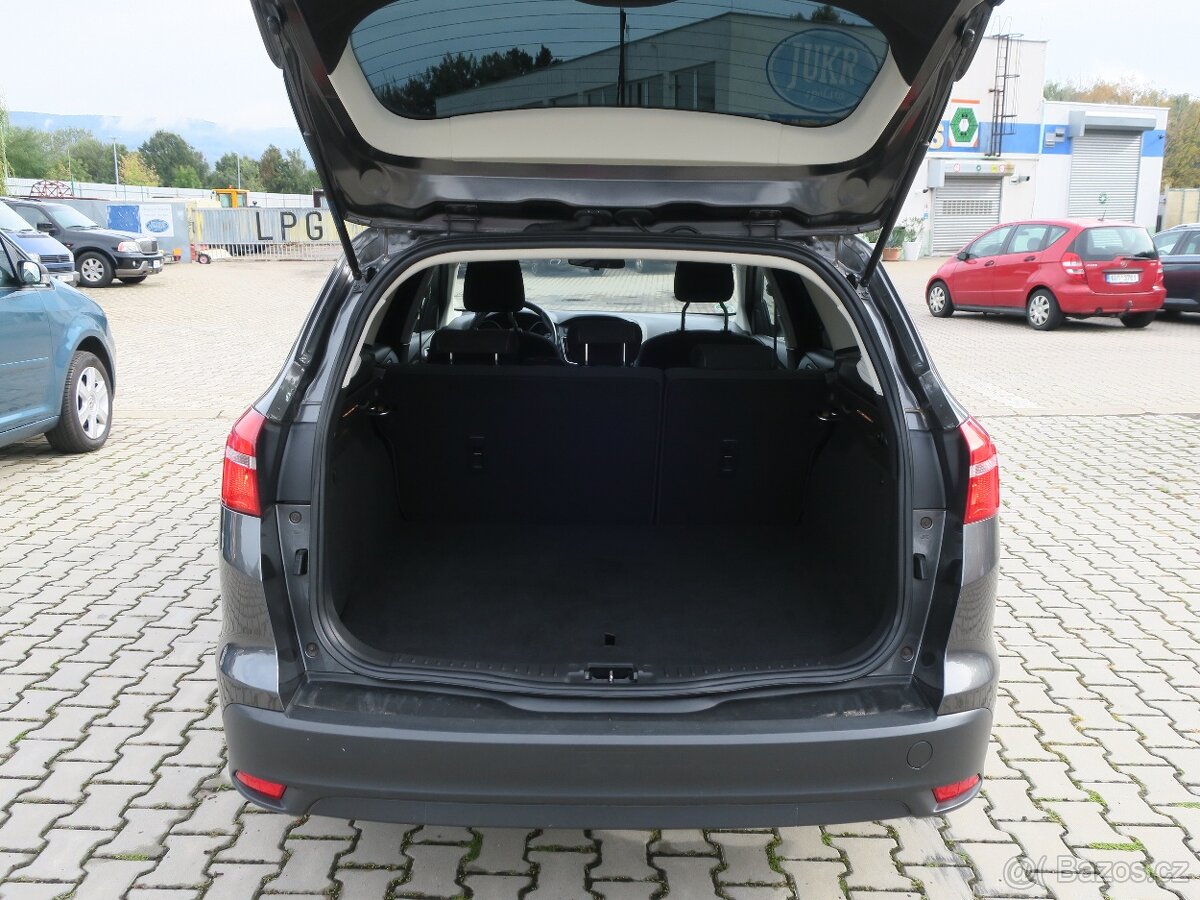 Ford Focus 1.0 i 74 kW - 7