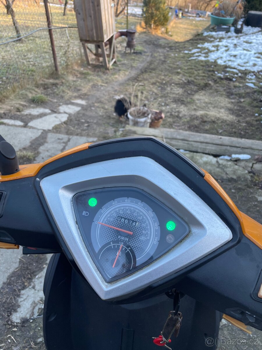 Skútr Maxon Blade 125 - 7