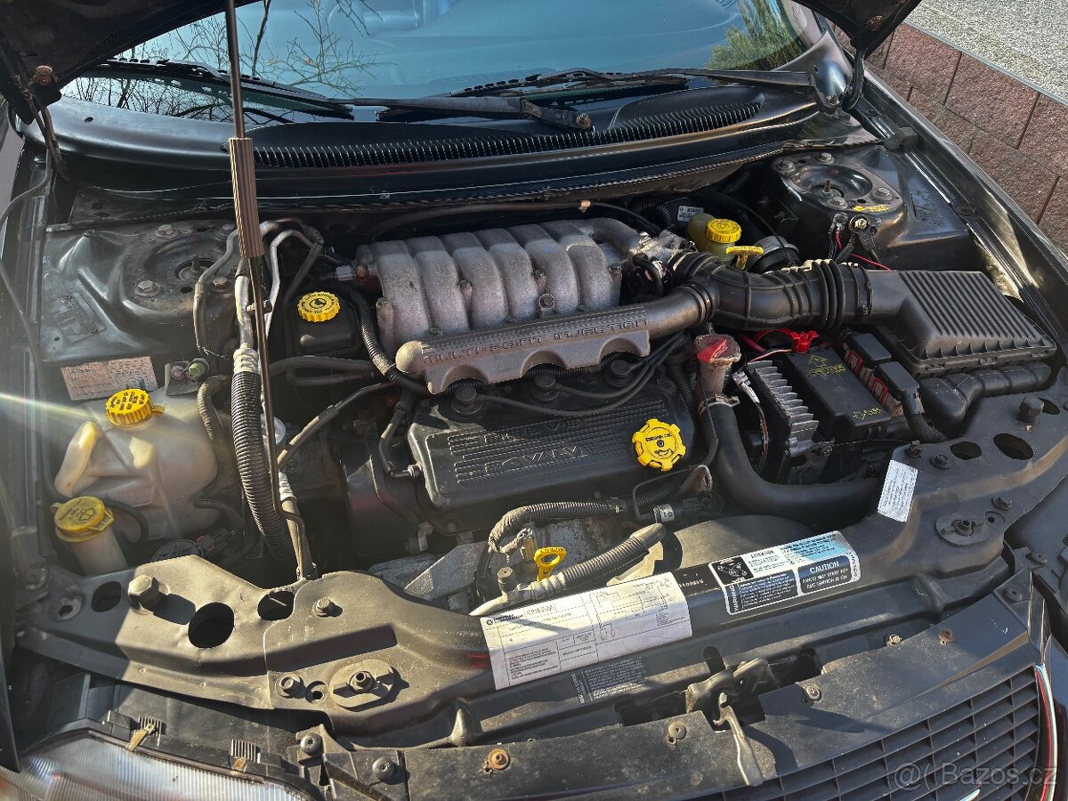 Chrysler Stratus LX - 7