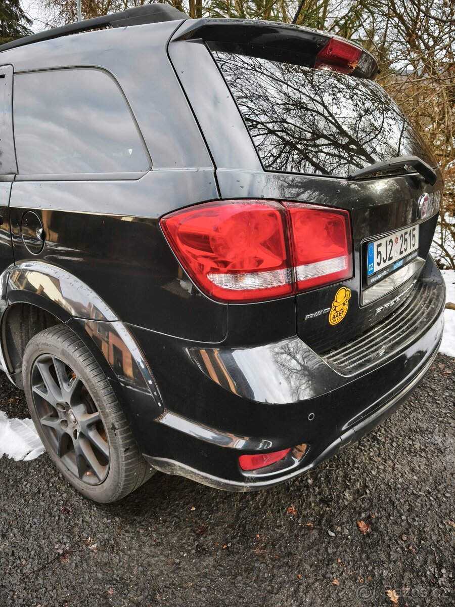 Na náhradní díly nebo opravu - 7