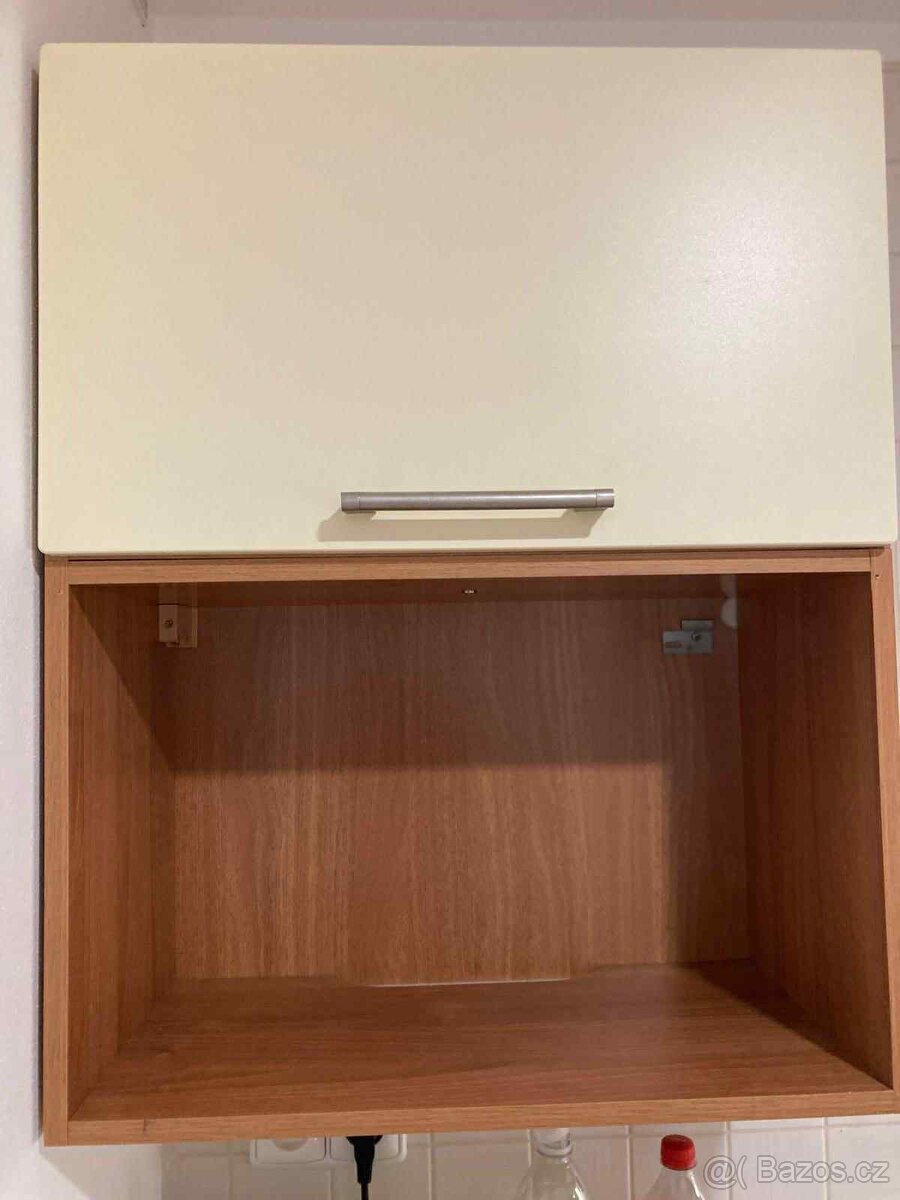 Kuchyňská linka se spotřebiči - 7