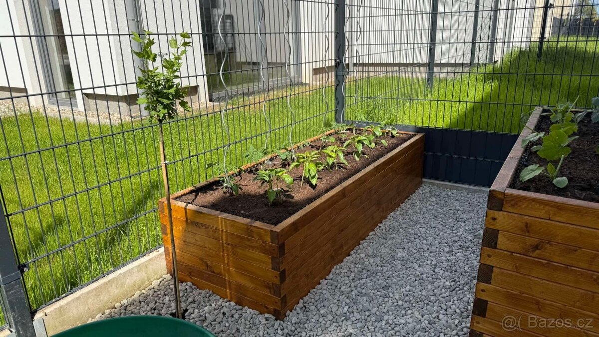 Vyvýšený záhon - 7