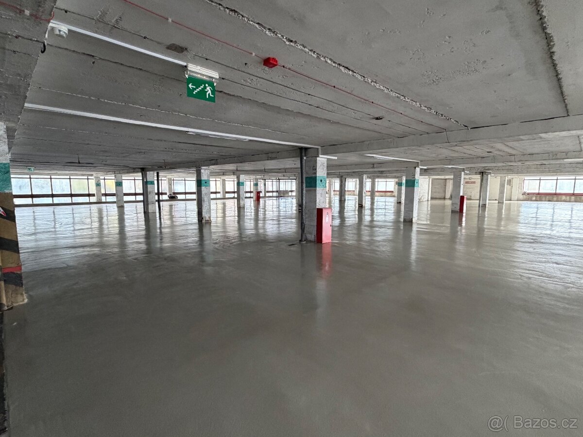 Prodám garážové stání na Proseku P 9 Lovosická Ivestice - 7