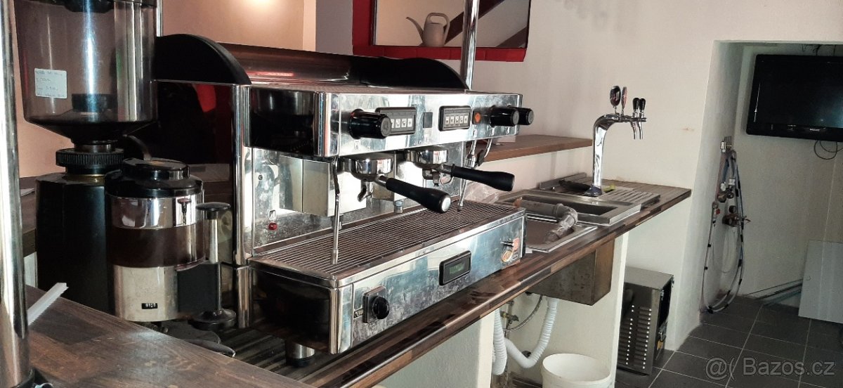 Bar, disco, šipky, klub, Cheb - 7