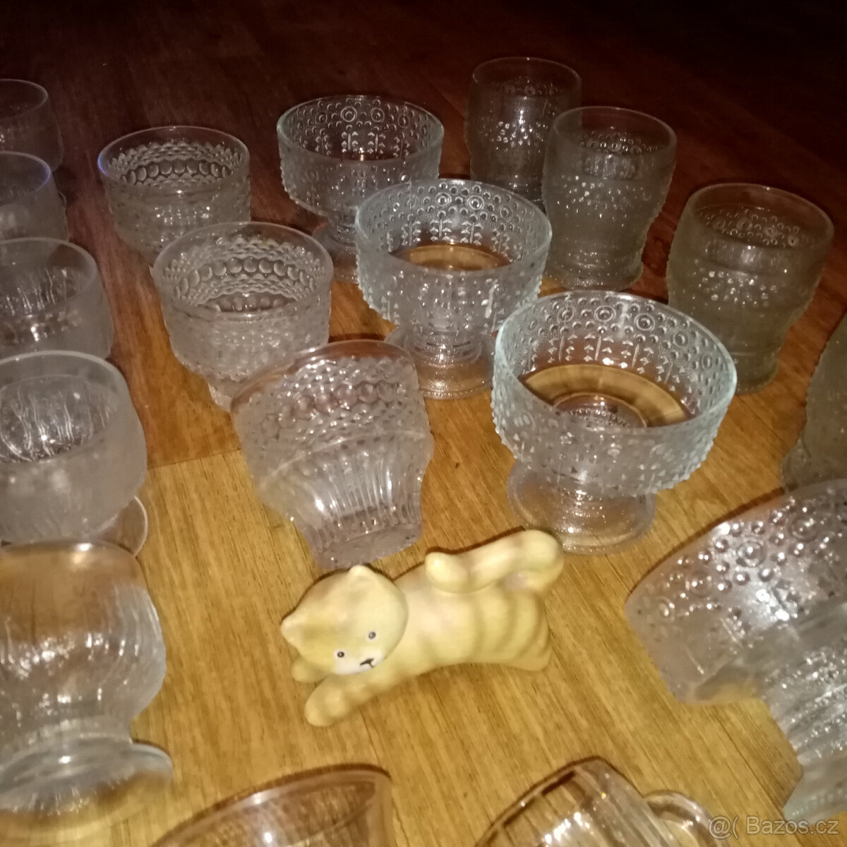 Prodám staré české sklo, poháry, duritky, vázičky apod. - 7