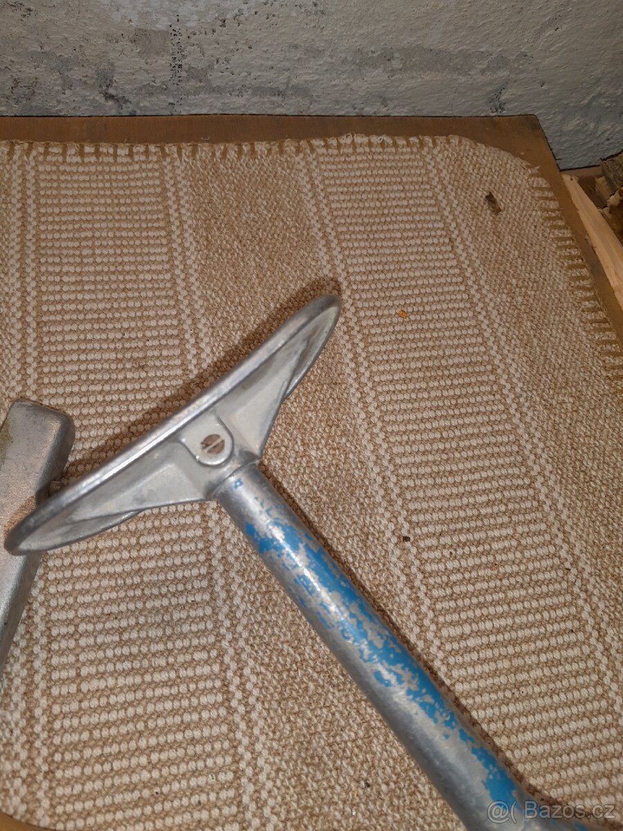 Retro ruční dvourychlostní vrtačka - 7