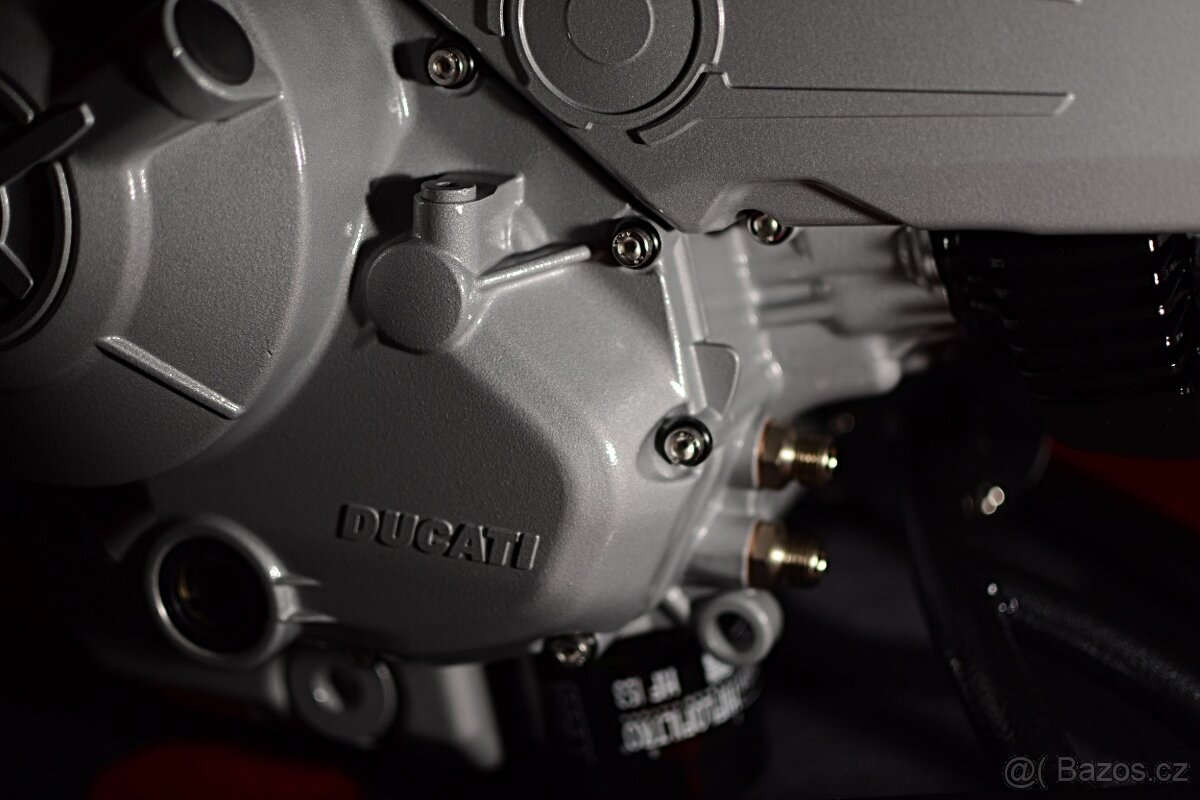 Unikátní stolek Ducati - 7