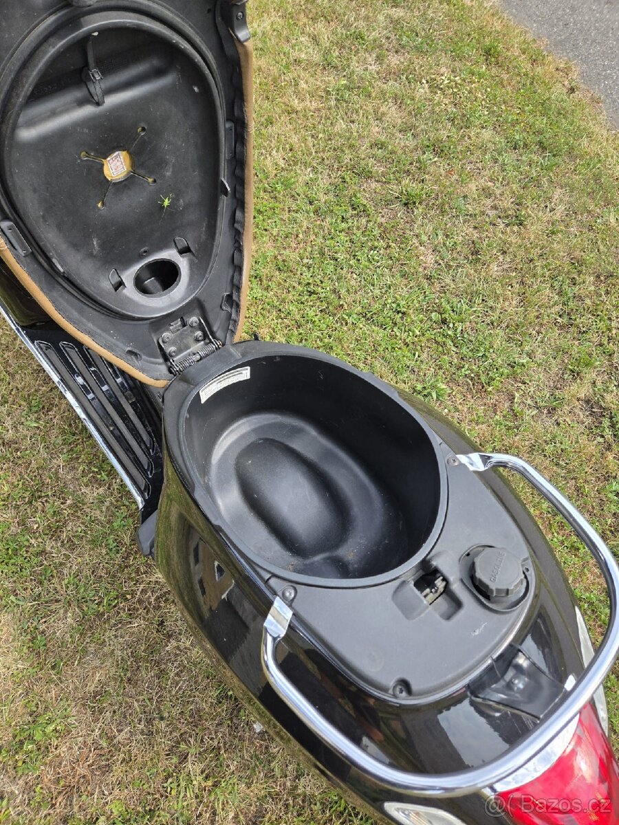 Vespa Primavera 125 - 7