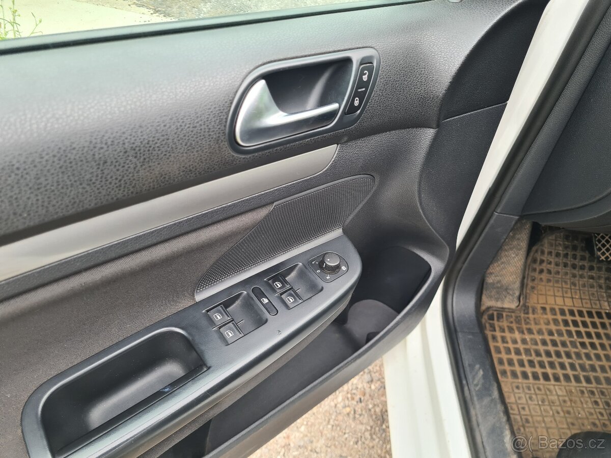 VW Golf Variant 1.6 TDi_77 kW - 7