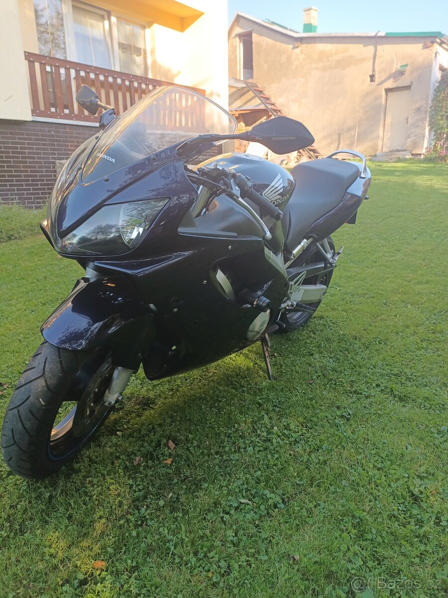Honda CBR 600F - 7