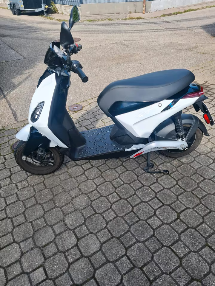 Piaggio 1 Active L3 elektro 125 cm3 - 7