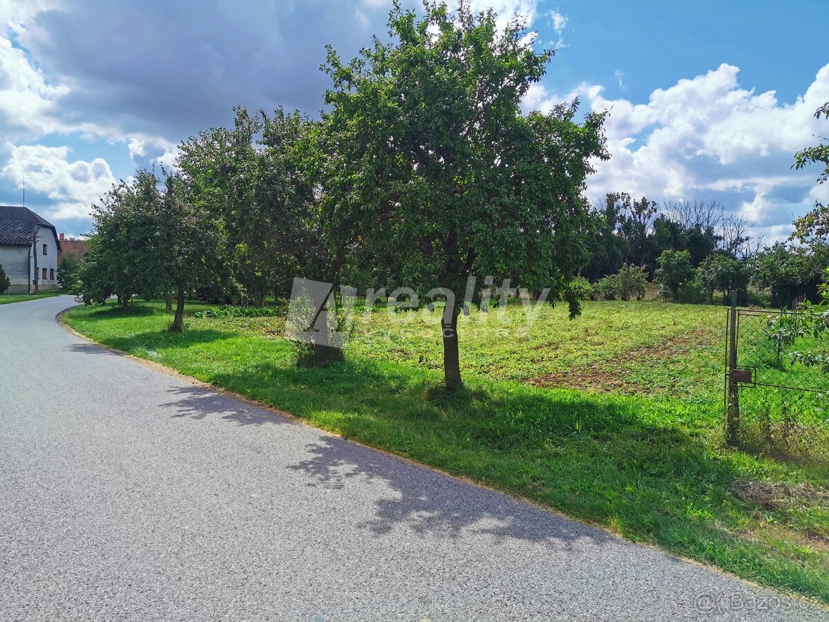 Prodej stavebního pozemku, Vacenovice, ev.č. 01866 - 7