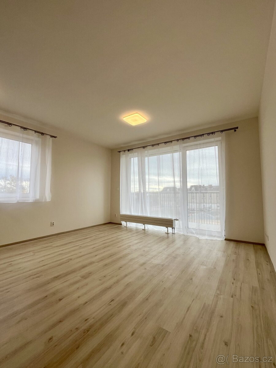 Pronájem bytu 2+kk, Císařského pluku, Opava-Předměstí, 15500 - 7