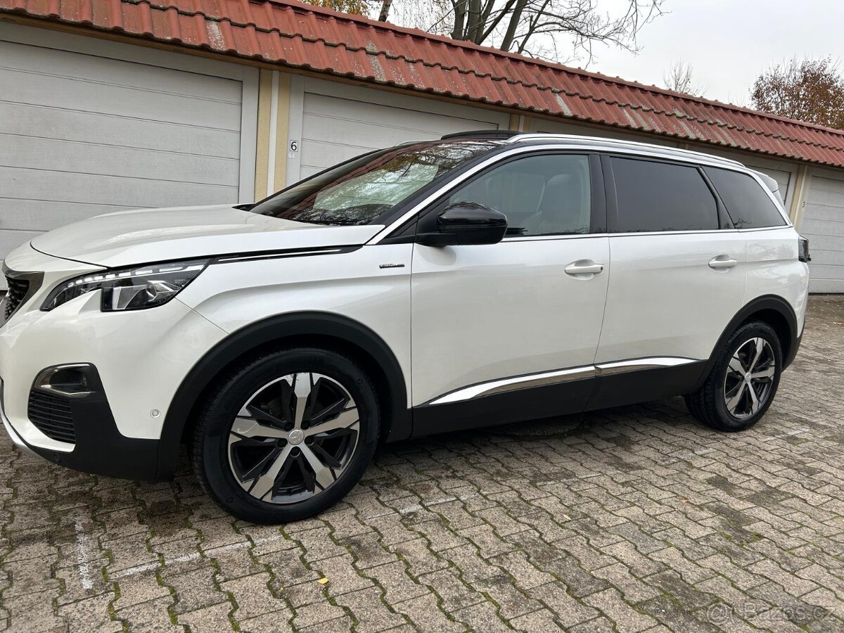Peugeot 5008 GT line, 7 míst, tažné, max možná výbava - 7